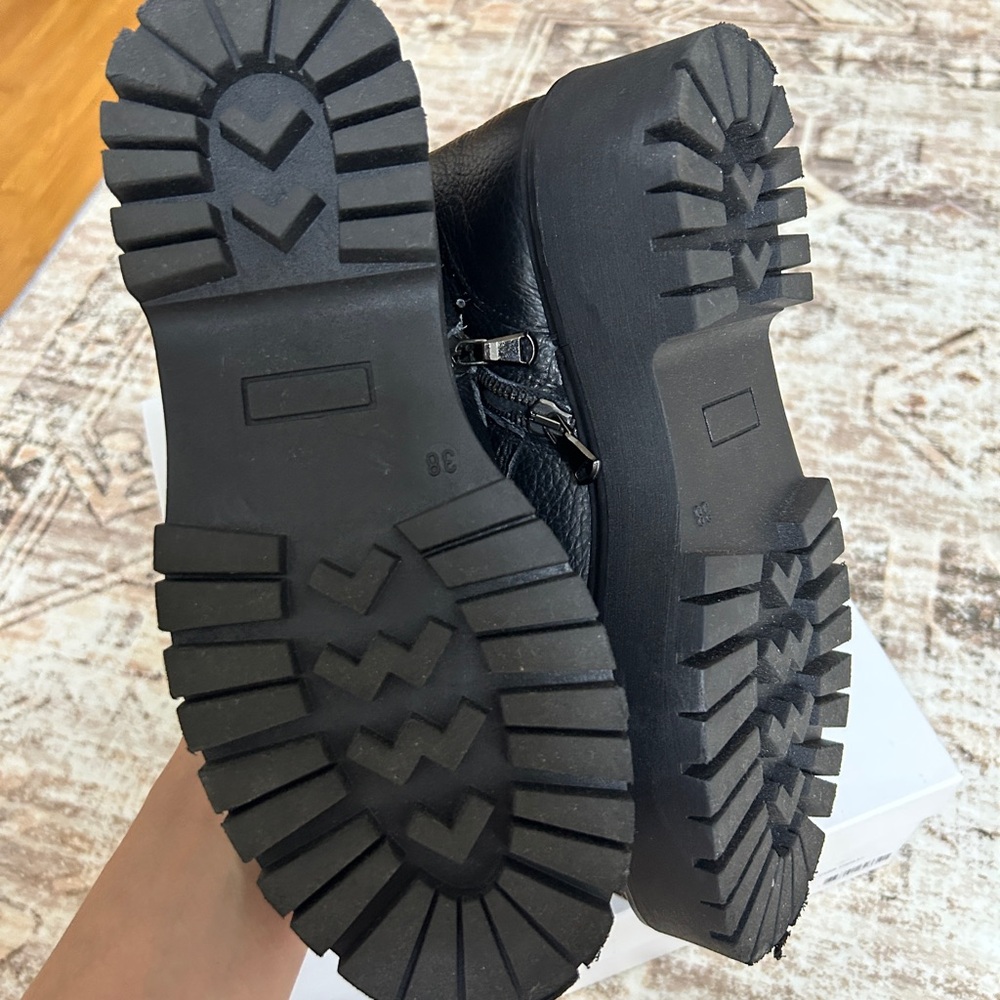 Jonak Paris Leather Boots - Picture 7 of 9
